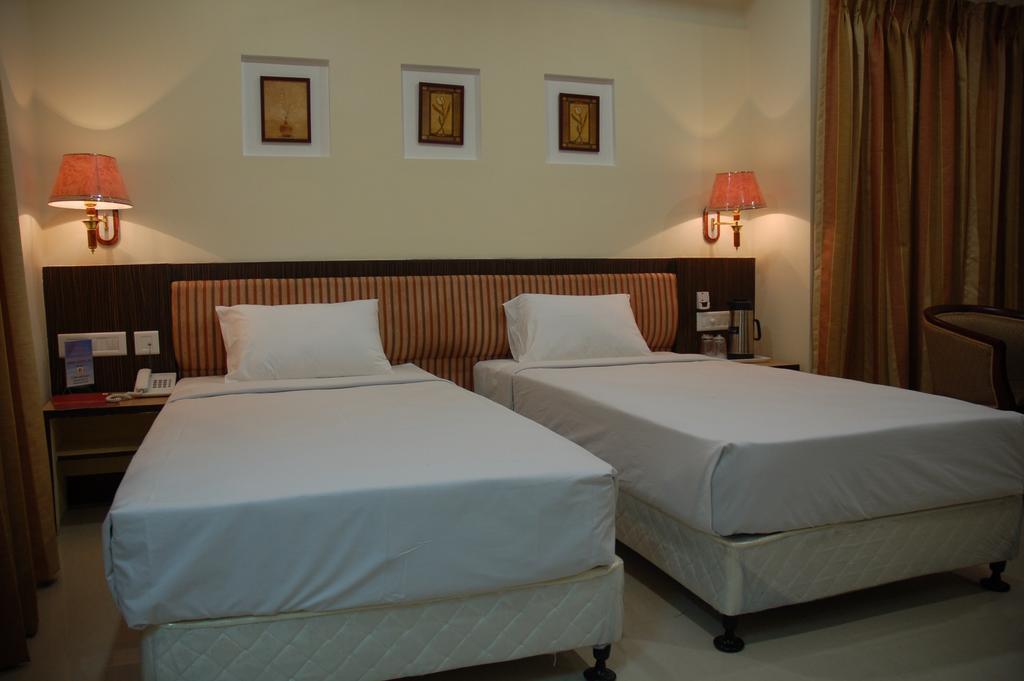 Hotel Sitara Royal Hyderabad Quarto foto