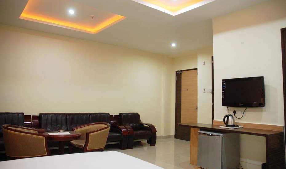 Hotel Sitara Royal Hyderabad Exterior foto